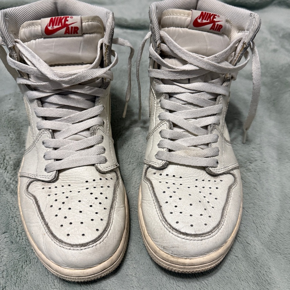 Air Jordan 1 Retro High OG Sail 2017